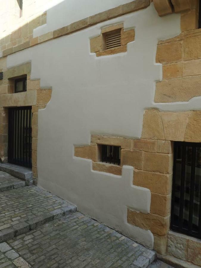 Piso Con Encanto En La Parte Vieja. Apartment